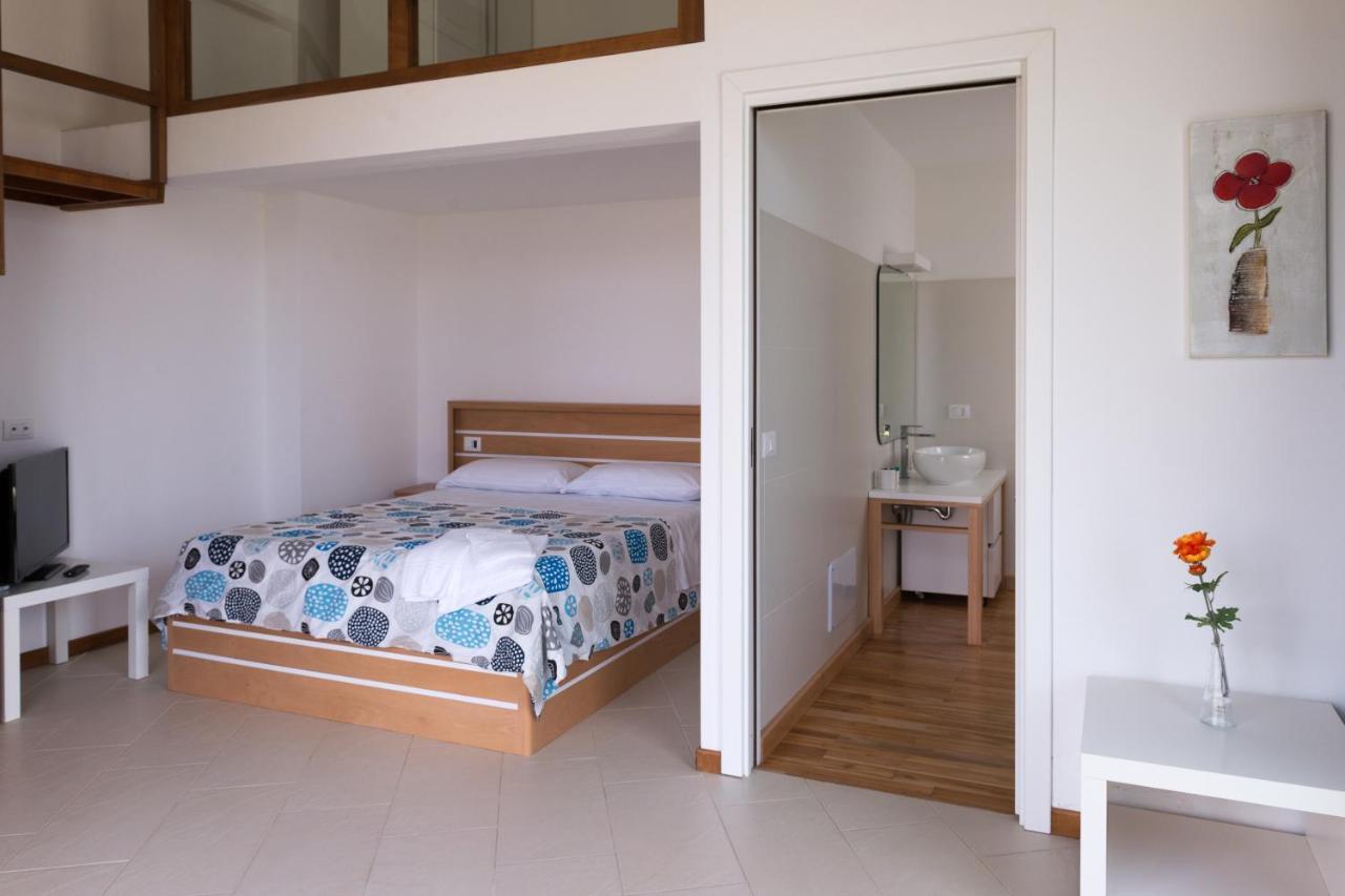 Lalena'S Garden Hotell Portopalo Di Capo Passero Rom bilde