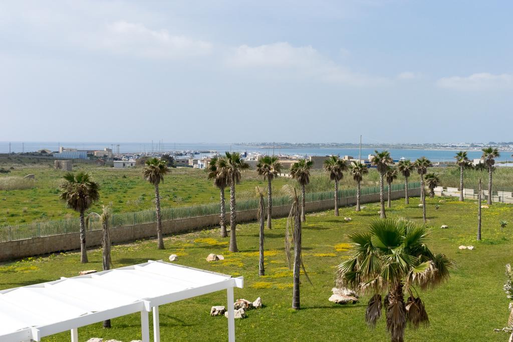 Lalena'S Garden Hotell Portopalo Di Capo Passero Eksteriør bilde